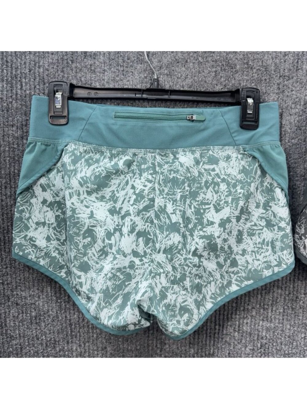 Lot Of 2 Under Armour Shorts Women Small Speedpocket Run Heatgear Fitted Lined - Picture 5 of 14